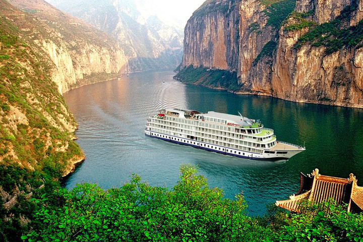 Chengdu Lazybones Hostel- Yangtze river cruise tour
